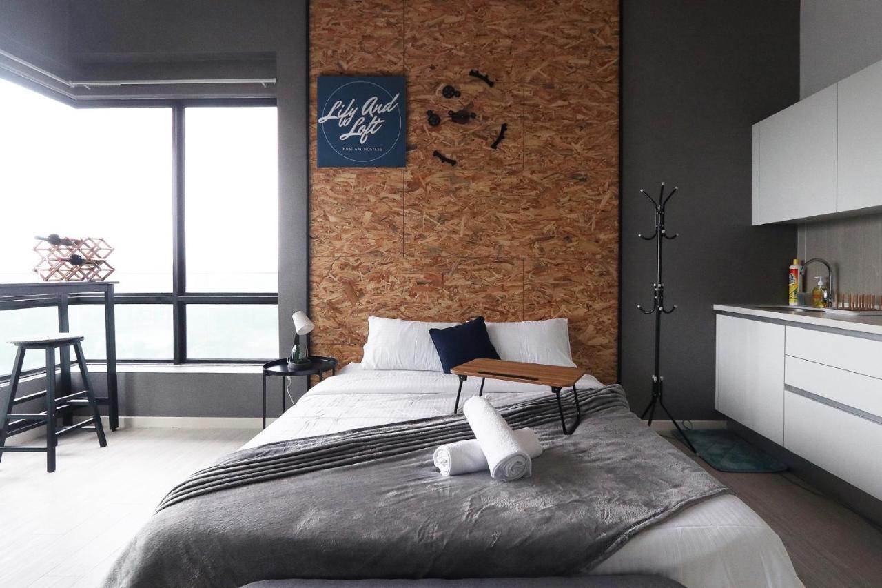 Апартаменты Lily & Loft - The Grand Sofo, Петалинг-Джая Экстерьер фото