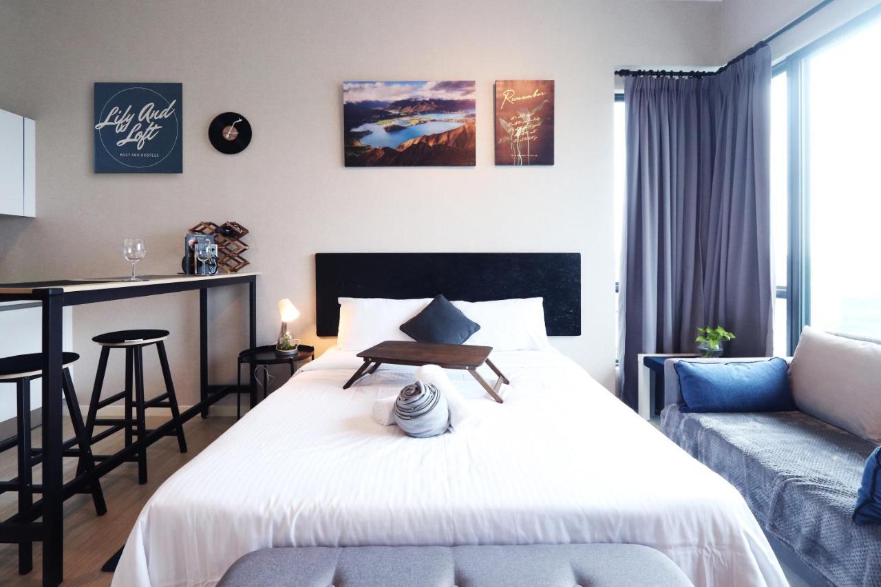 Апартаменты Lily & Loft - The Grand Sofo, Петалинг-Джая Экстерьер фото