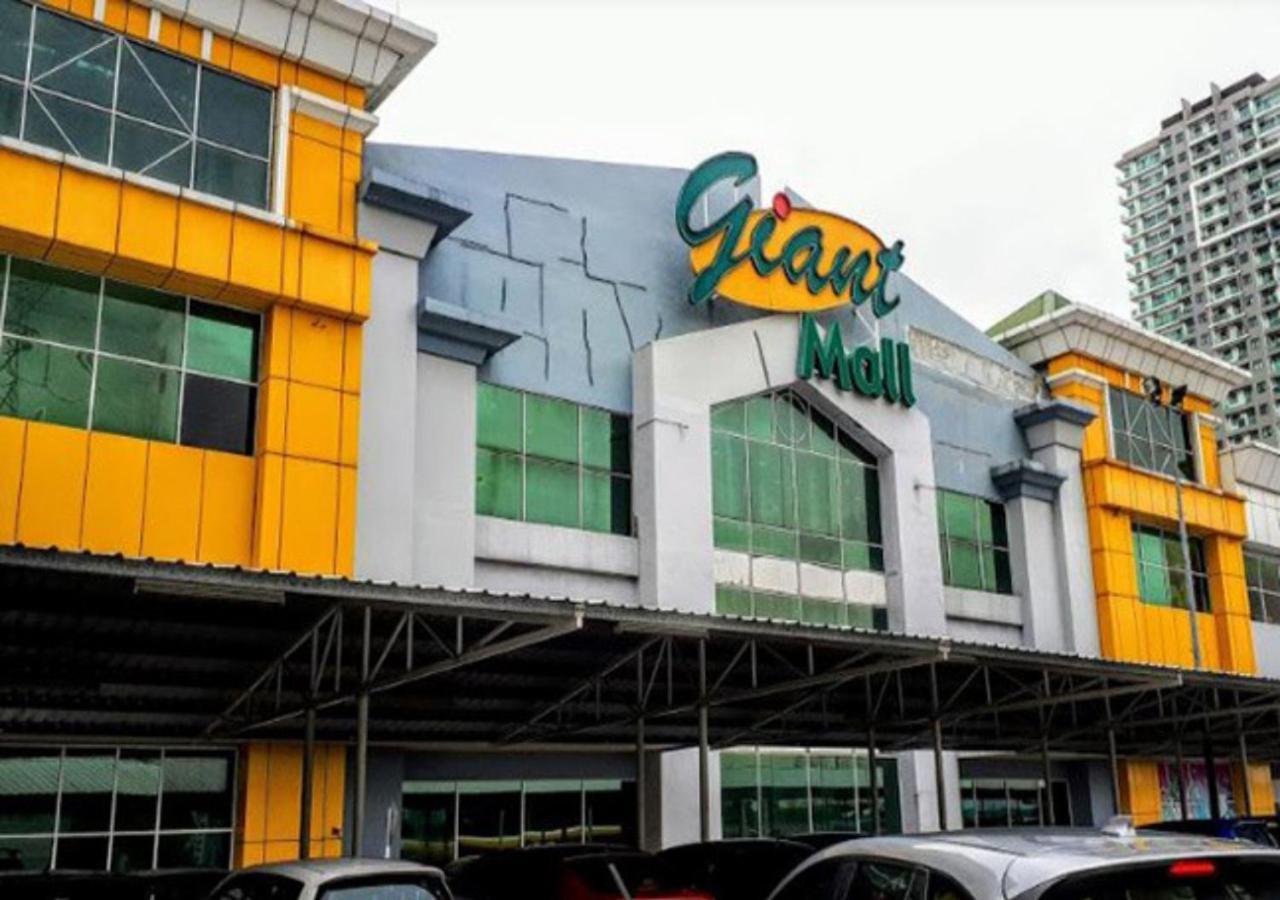 Апартаменты Lily & Loft - The Grand Sofo, Петалинг-Джая Экстерьер фото